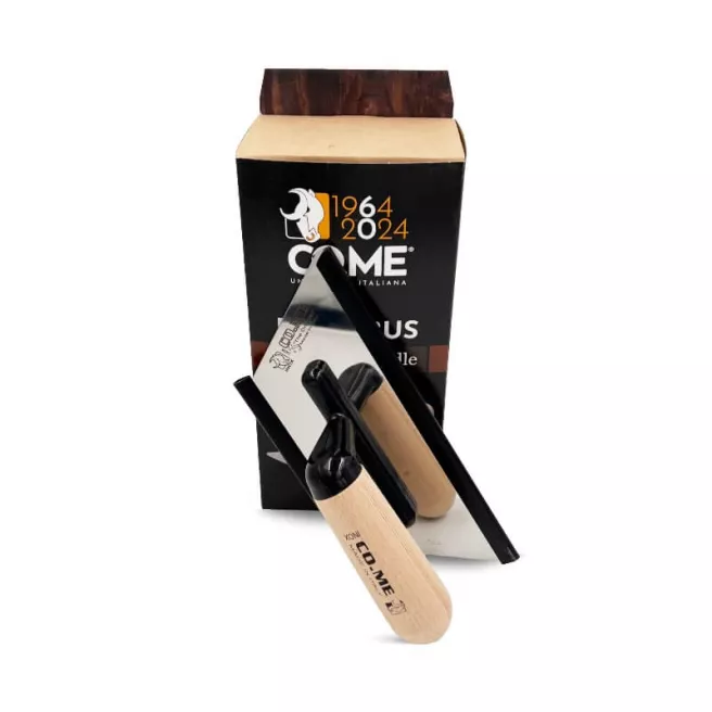 Rombus - Taloche isocele 240 x120x0.6 mm - manche en bois