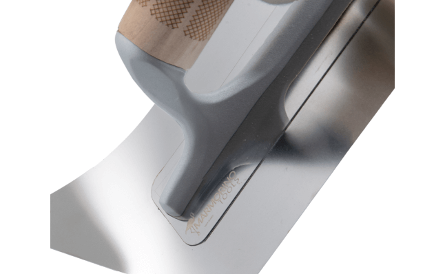 Bien choisir l’épaisseur de sa lame de taloche : guide pratique pour des finitions parfaites