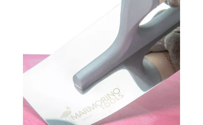 Bien choisir l’épaisseur de sa lame de taloche : guide pratique pour des finitions parfaites