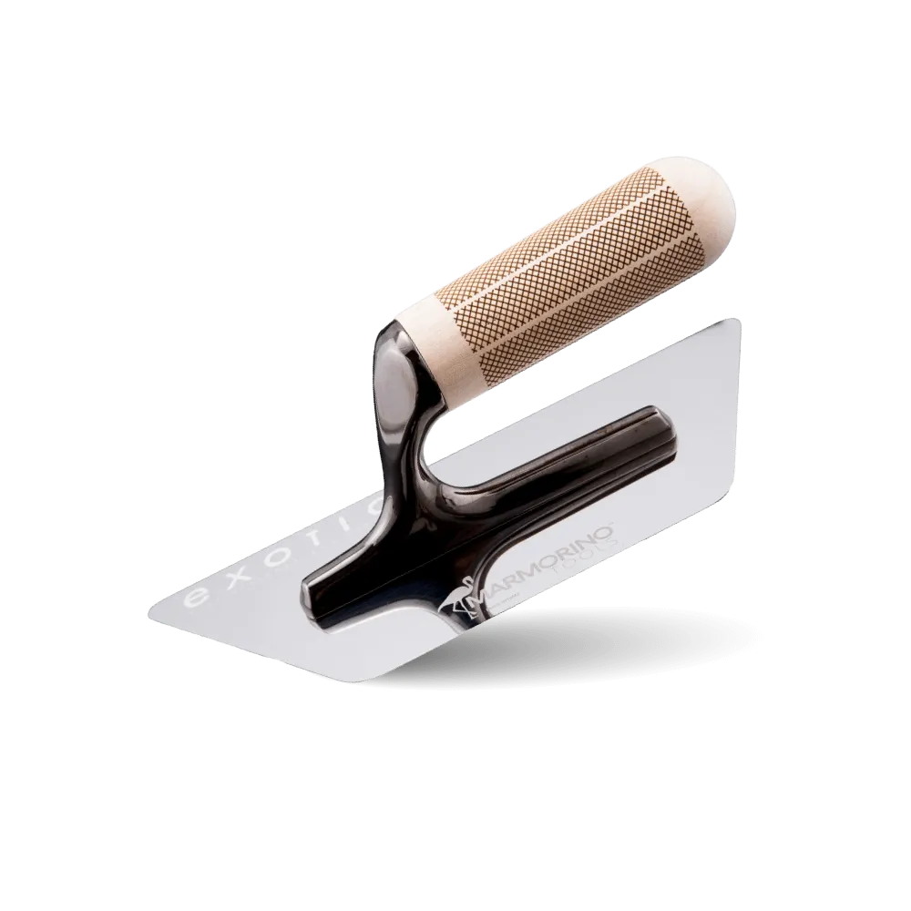 Xtrowel Exotic 0,6 mm – Taloche trapézoïdale rigide pour enduits blancs – Marmorino Tools